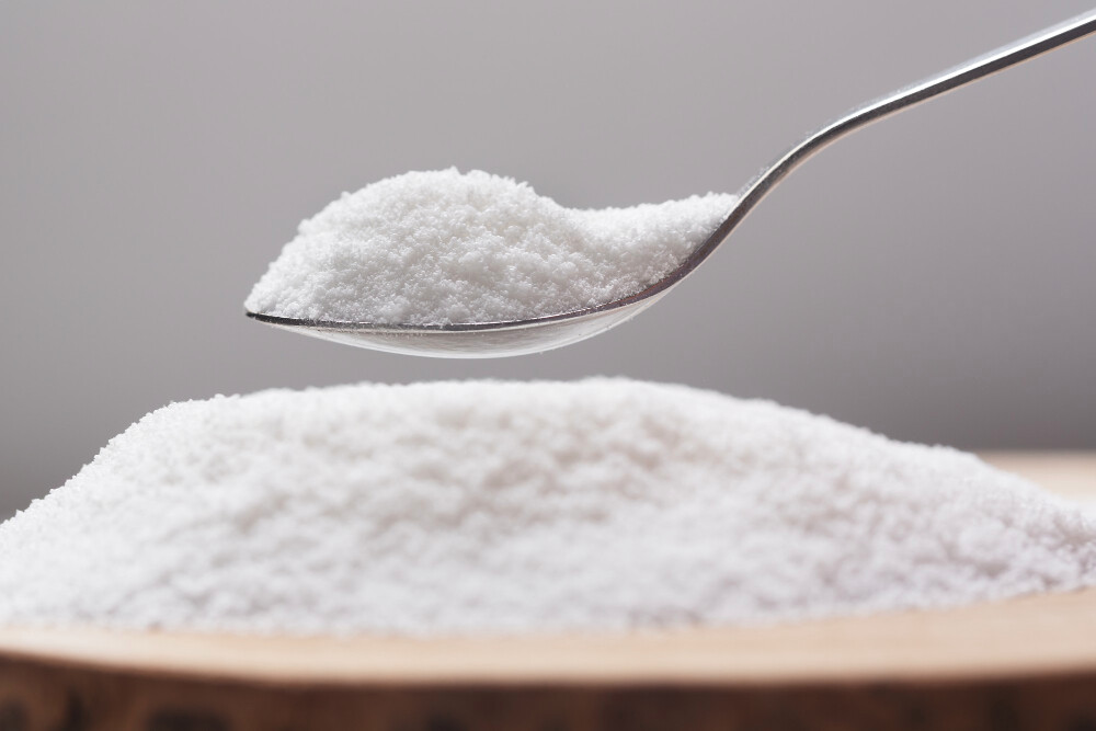 spoon-with-natural-sweetener-stevia-heap1 Ksylitol – co to takiego? Kalorie, właściwości, zastosowanie i przepisy